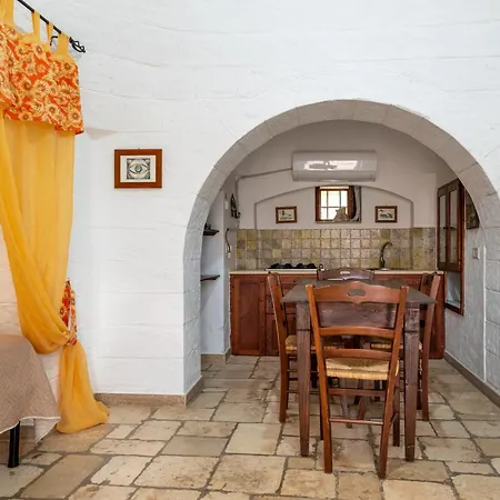 Trullo Ulivo With Pool *