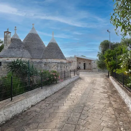 Trullo Ulivo With Pool Villa *